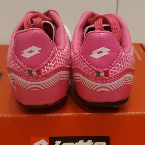 NWT girls Lotto soccer cleats - Picture 5 of 6
